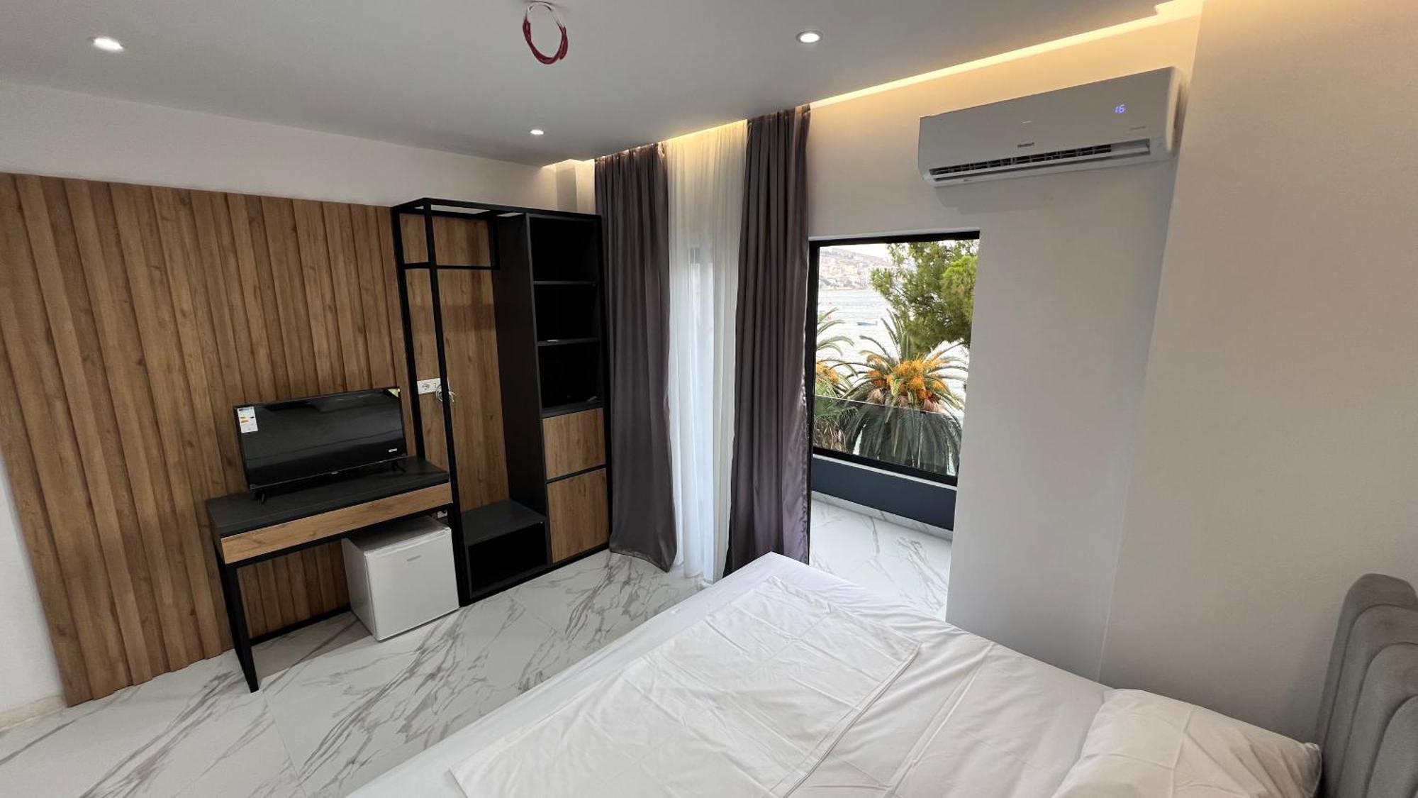 Lezet Hotel Sarande Exterior photo