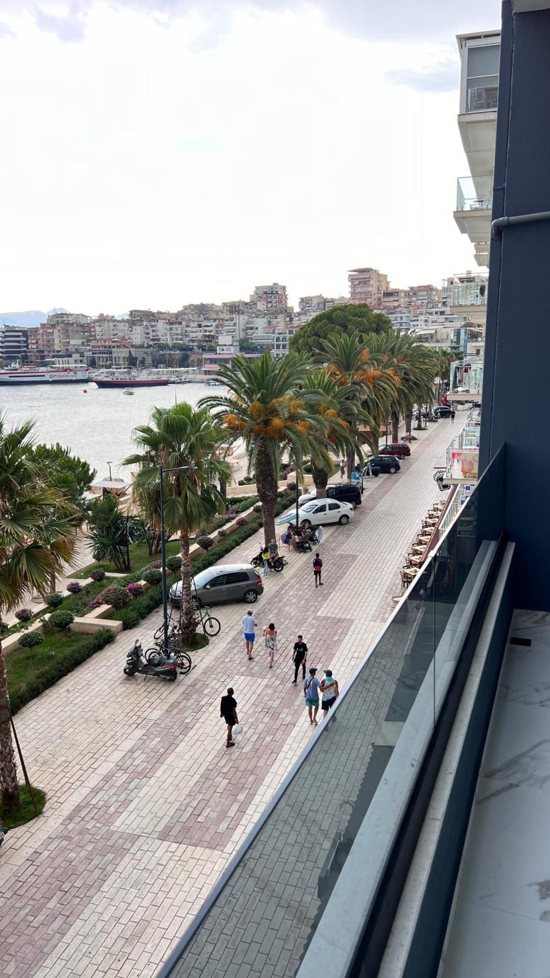 Lezet Hotel Sarande Exterior photo